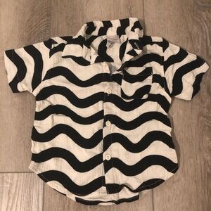 Two 2T Hanna Andersson button up shirts